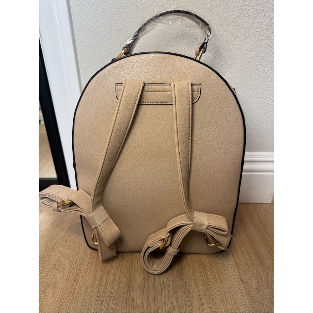BADGLEY MISCHKA New York The Ann Backpack Purse Vegan Leather NWT - Picture 5 of 5